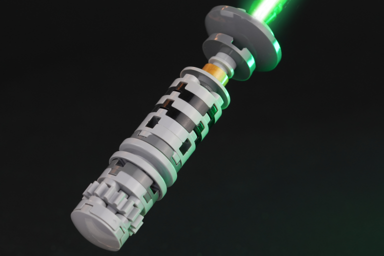 LEGO Luke Lightsaber I (2)