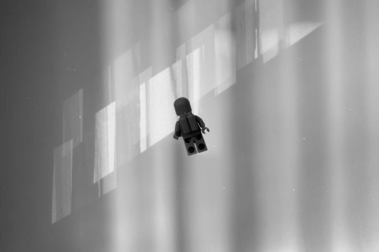 Spaceman Interstellar Light Leaks